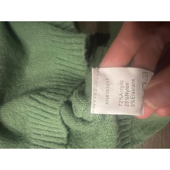 Zahara Crop Sweater - Picture 5 of 5